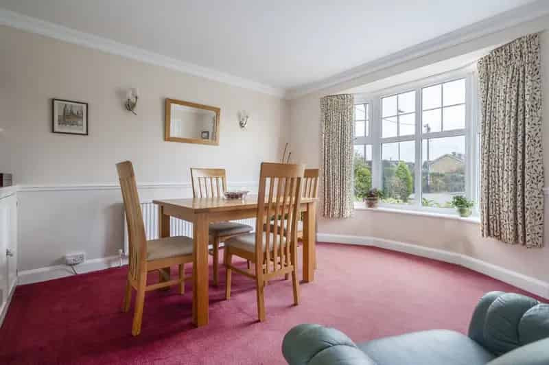 3 Bedroom Detached House for Sale Near Schools