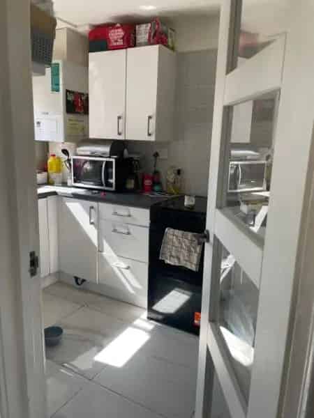 2 Bedroom House Near Amenities - Newly Renovated