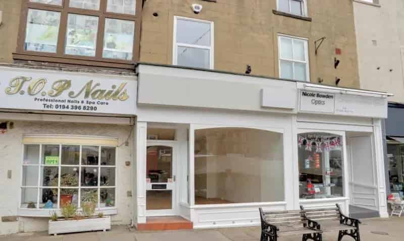 Market Place Office: 910 sq ft Grade II Listed Building