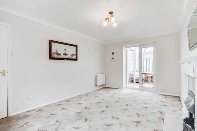 Three Bedroom Detached House Lofthouse
