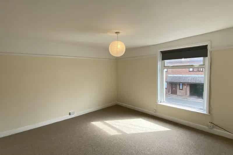 Two Bedroom First Floor Property Freemantle Southampton