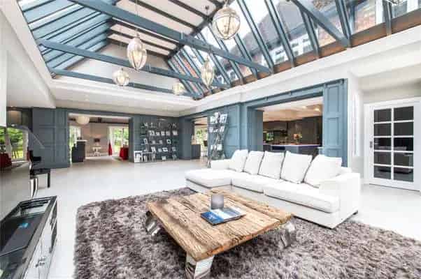 Hatcham Place: Luxurious 7-Bedroom Country Estate with Indoor Pool and 5 Acres