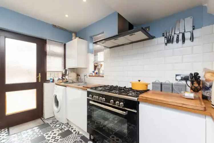 3 Bedroom Semi-Detached House For Sale Near Bexleyheath Station