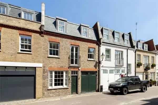 Clabon Mews, London, SW1X 0EH | Property for sale | Savills