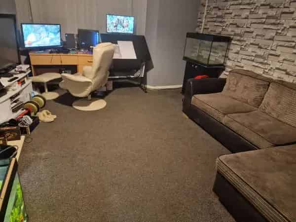 3 Bedroom Terraced House Near Family
