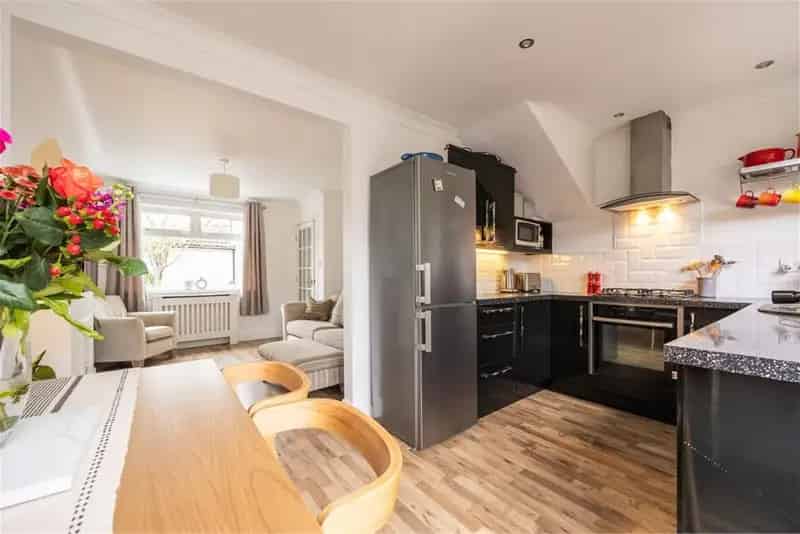 2 Bed House - End Terraced with 1 Reception Room