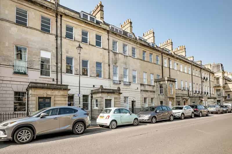 5 Bedroom Terraced House for Sale