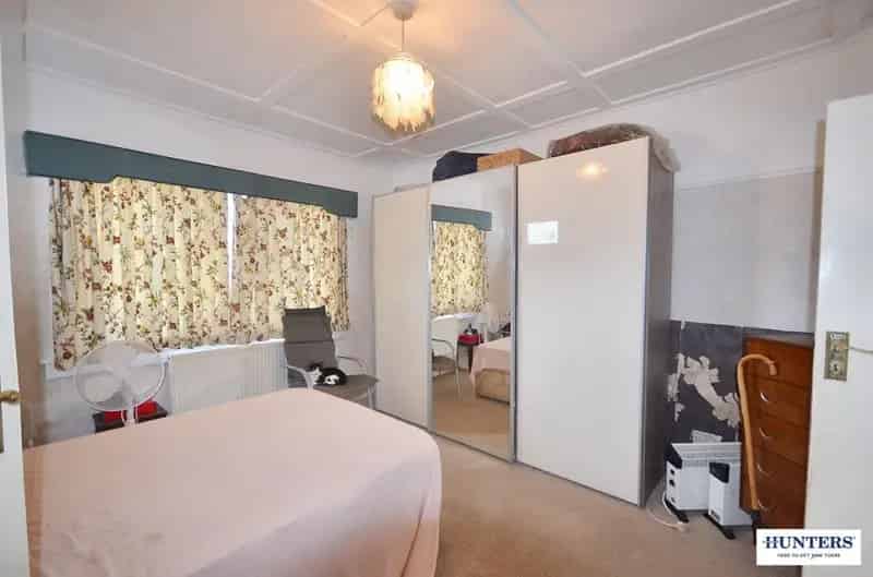 3 Bedroom Bungalow Wembley Park Large Garden