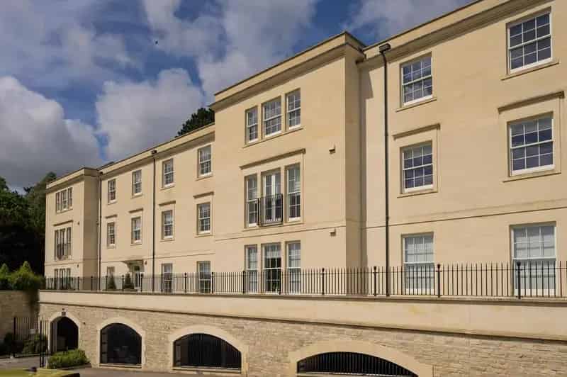 3 Bedroom Flat for Sale in Central Bath
