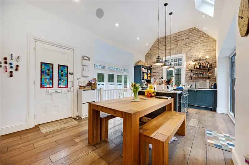4 Bedroom Detached House for Sale Near Roundhay Park