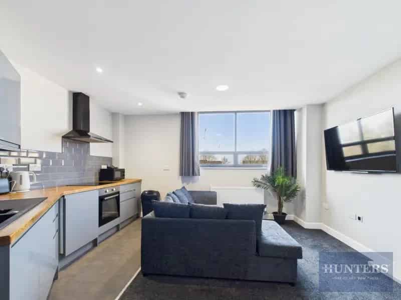 1 Bedroom Flat to Let Near Gloucester Quays