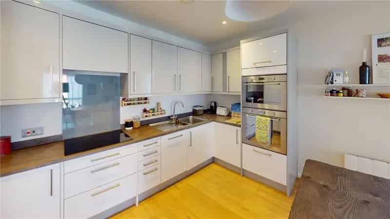 2 Bedroom Apartment City Center