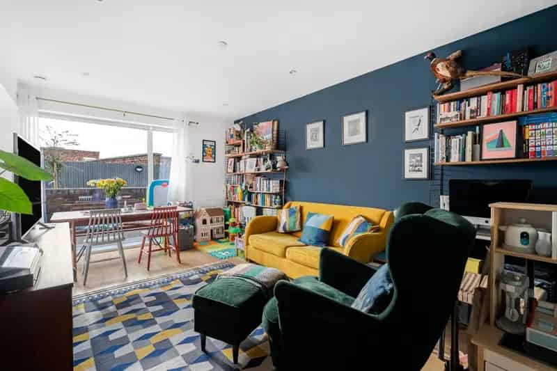 2 Bedroom Flat for Sale in Camberwell