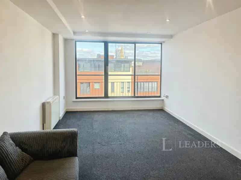 2 Bedroom Apartment to Rent in Digbeth Near Moor Street Station