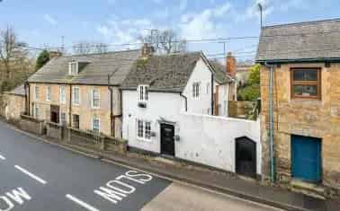 Period Cottage in Chideock with Modern Amenities
