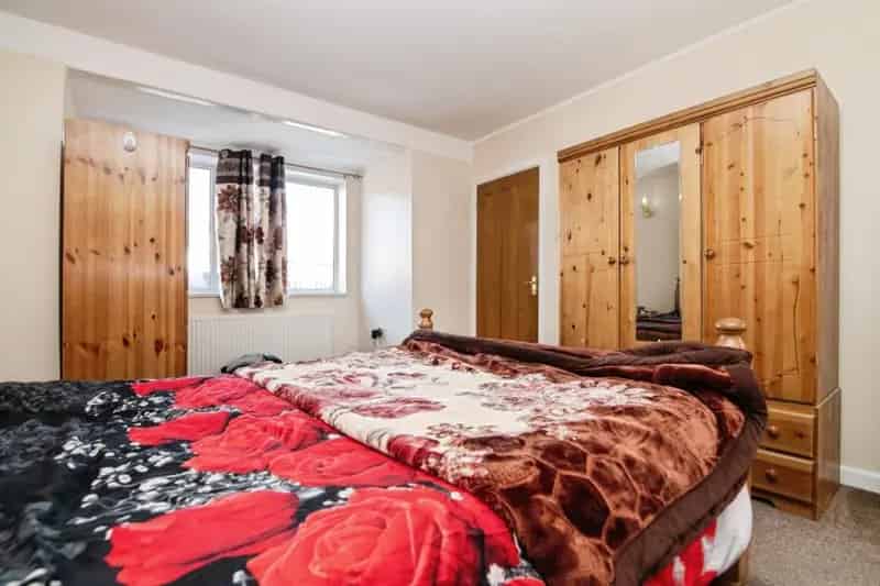3 Bed House with 1 Bed Annex Smethwick