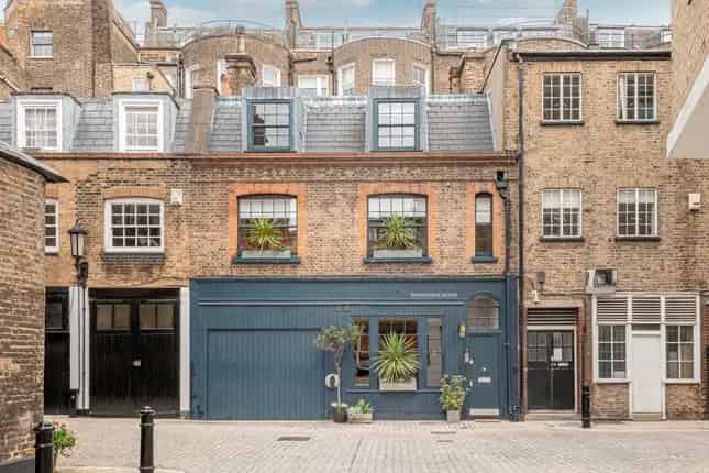 Contemporary Mews House in Marylebone