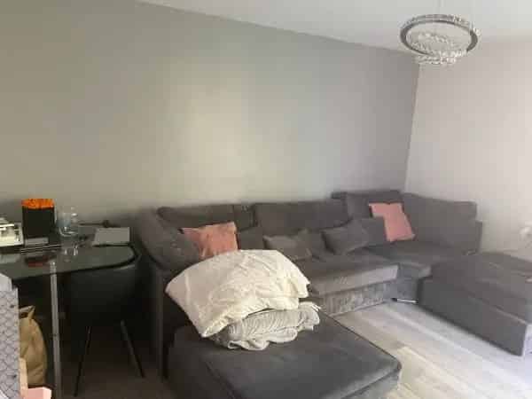 Lovely 1 Bedroom Flat Newly Refurbished RTB