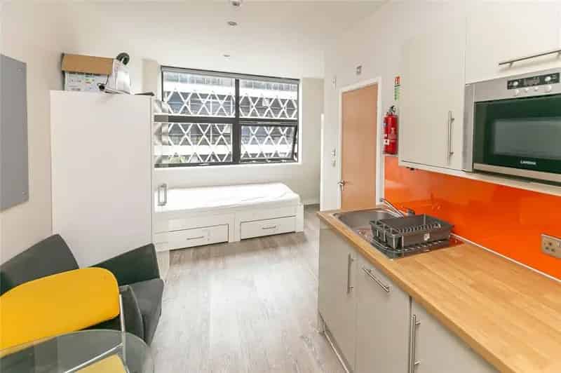 Studio to Rent