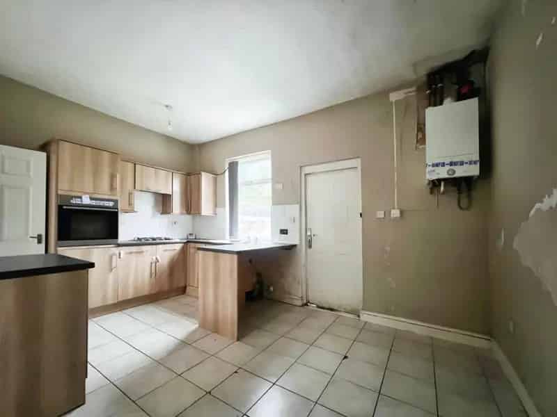3 Bedroom House For Sale No Onward Chain