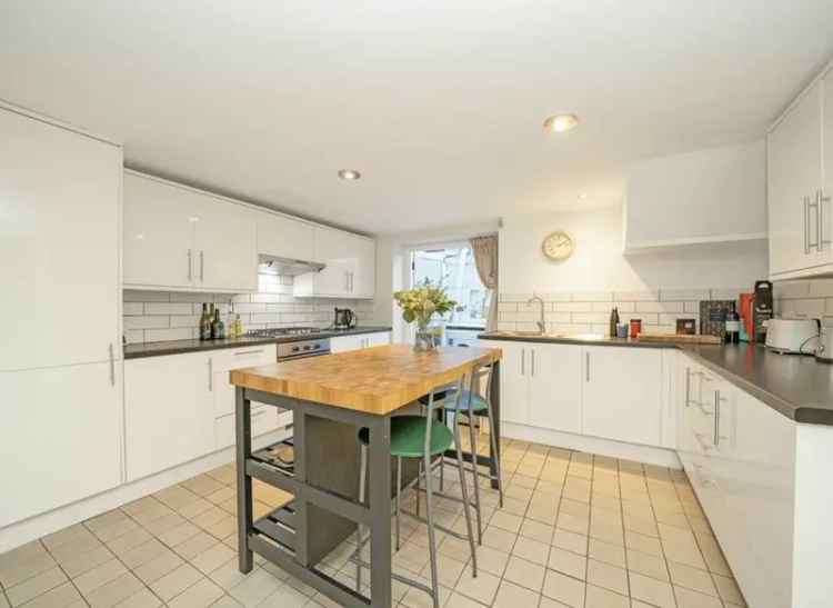 5 Bedroom Period Home near Upper Street Islington