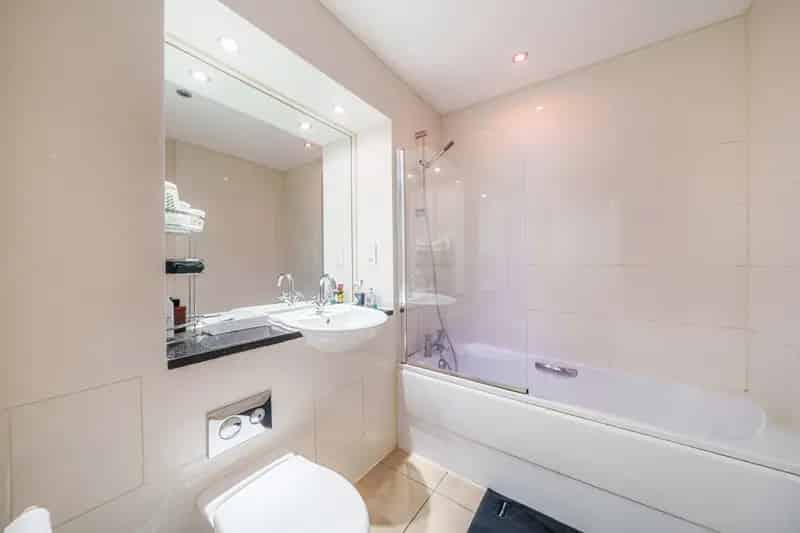 1 Bedroom Flat Kennington Zero Deposit Available