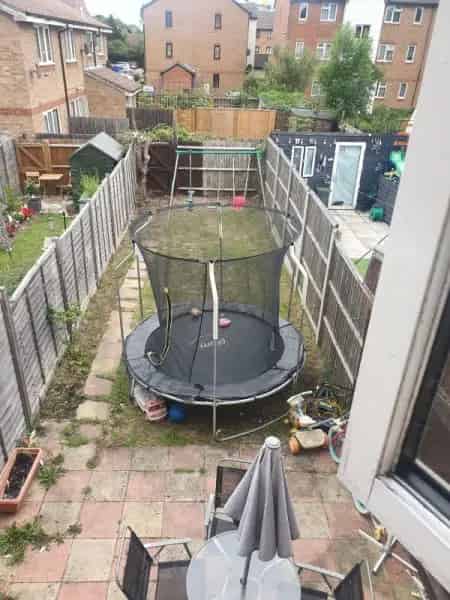 2 Bed House with Driveway