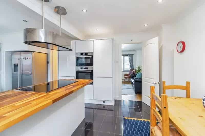 Three Bedroom Detached House Old Farm Park