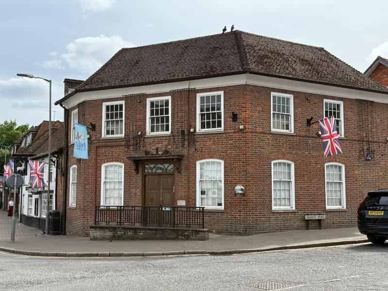 Class E Premises - High Street Corner - Retail Leisure Office