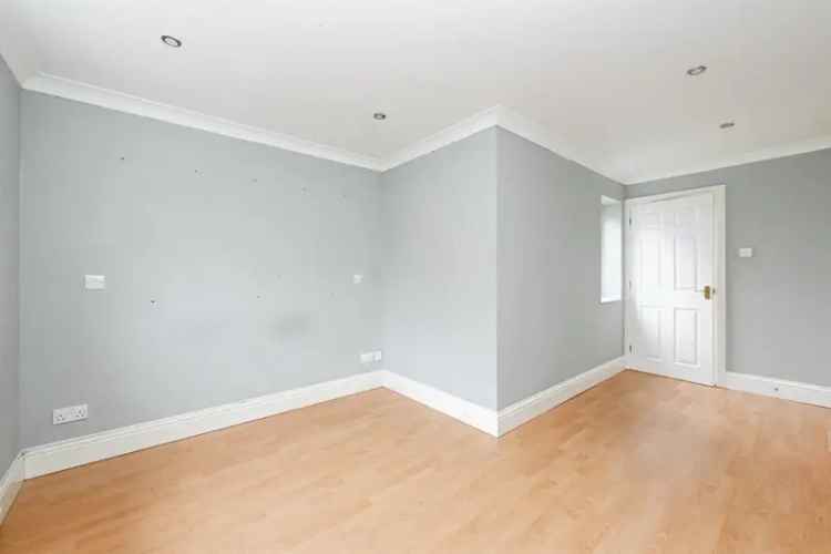 Spacious 4 Bedroom Detached House in Dersingham