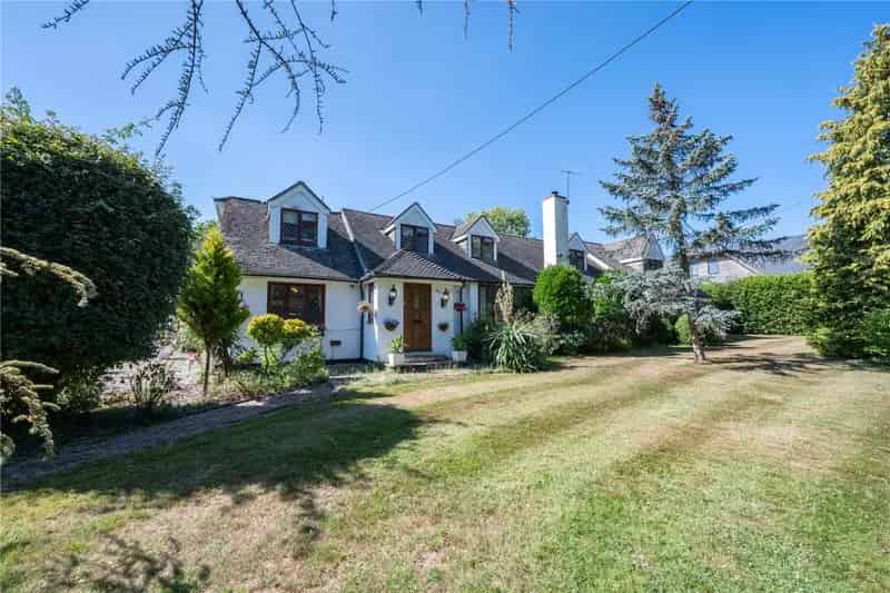 5 Bedroom Detached House for Sale Brooks Green