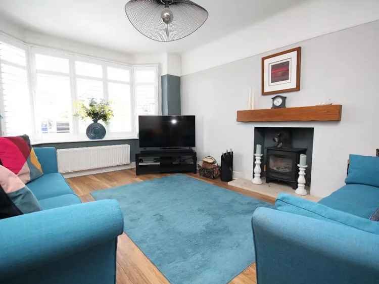 3 Bed Detached House for Sale in Oakdale