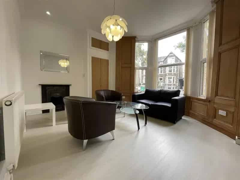 2 Bedroom Apartment to Rent