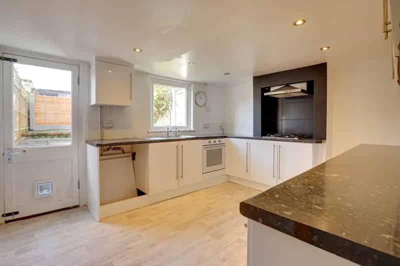 3 Bedroom Terraced House to Rent Near Reading Station