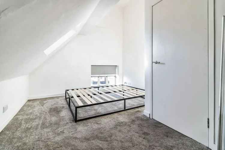 2 Bedroom Flat for Sale Salford M3 - Historic Victorian Conversion