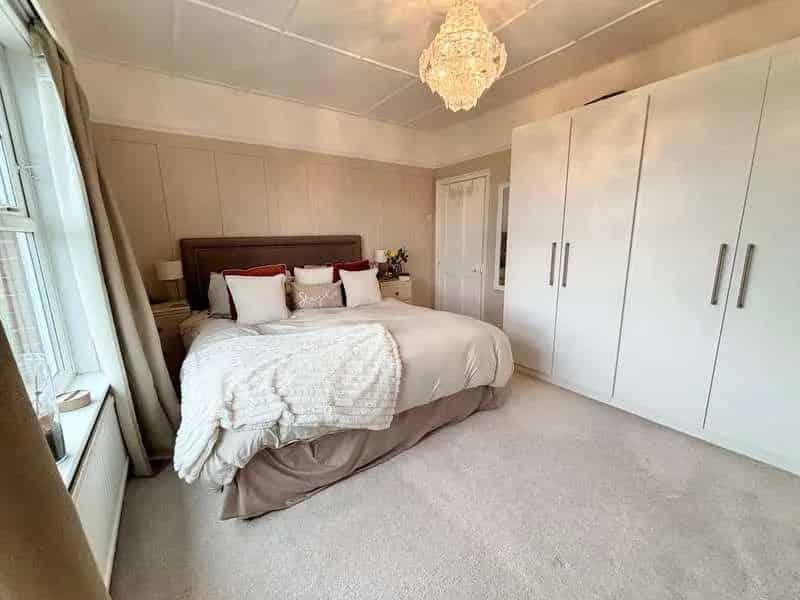 4 Bed Detached House For Sale