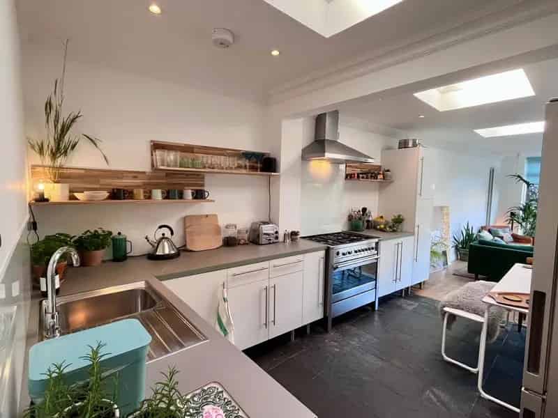 3 Bedroom Ground Floor Maisonette House to Rent