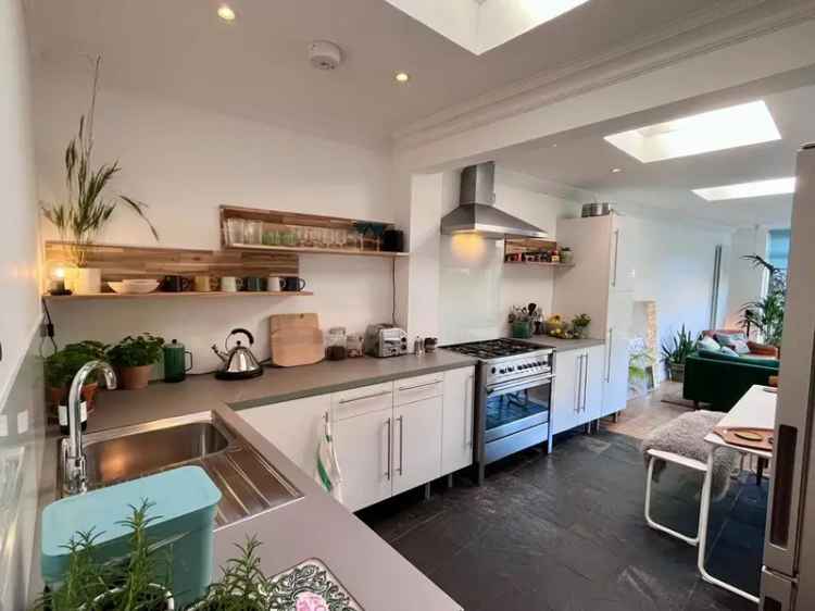 3 Bedroom Ground Floor Maisonette House to Rent