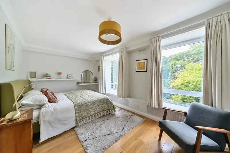 Great Brownings Apartment: Renovated Dulwich Home with Private Patio