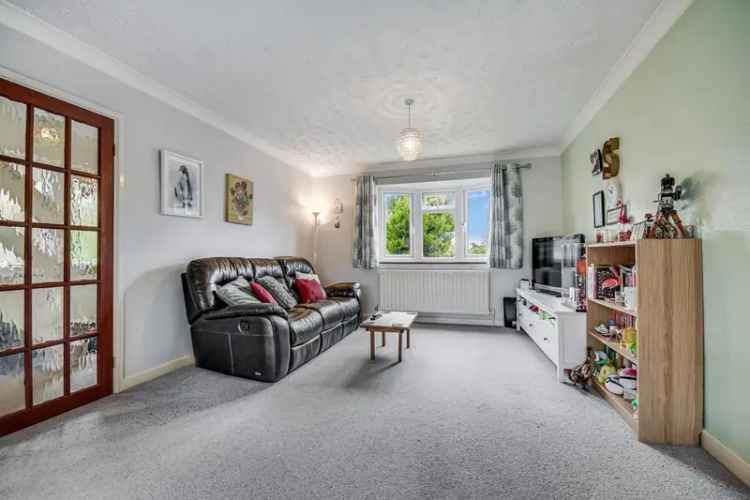 3 Bedroom Detached House for Sale No Onward Chain