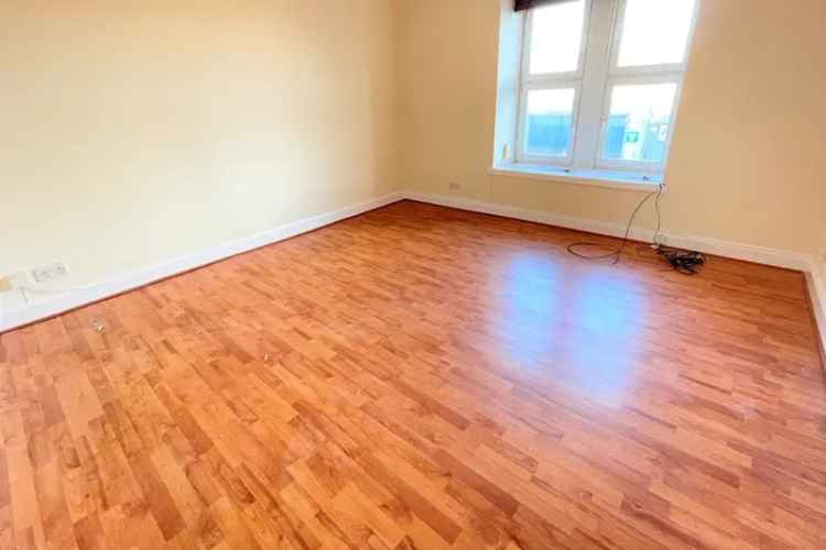 1 Bedroom Flat Recently Redecorated Gas Central Heating Double Glazing