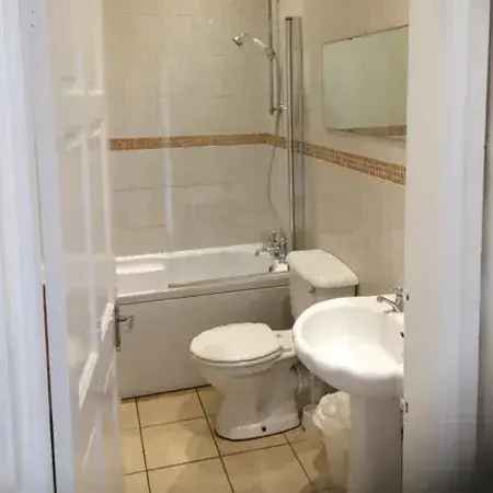 3 Bedroom House Manchester Furnished No Pets 500pm