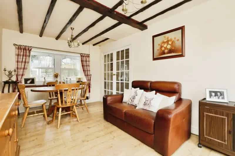 3 Bedroom Detached House for Sale North Anston