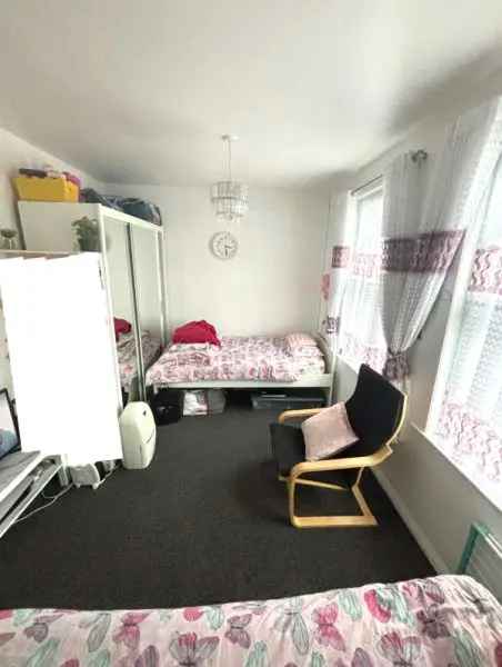 Flat For Rent in London, England