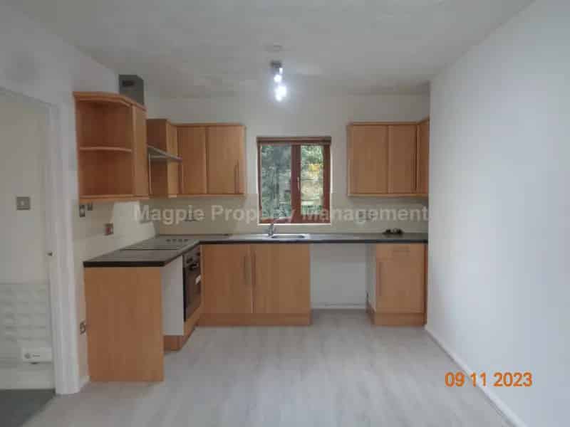 1 Bedroom Apartment to Rent - Unfurnished - Available December