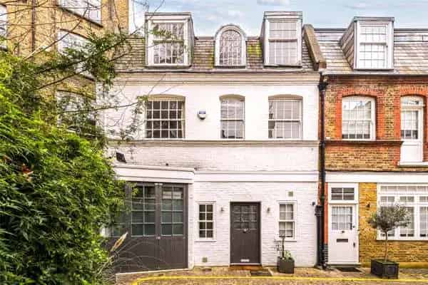 Three Four Bedroom Mews House with Two Outdoor Areas London