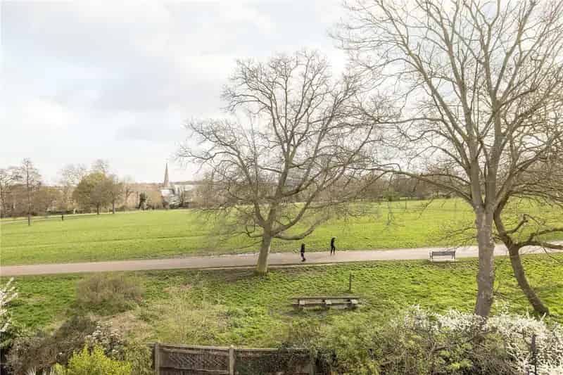 2 Bedroom Flat Brockwell Park Victorian Conversion