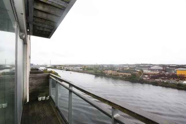 Flat to rent in Meadowside Quay Walk, Glasgow G11