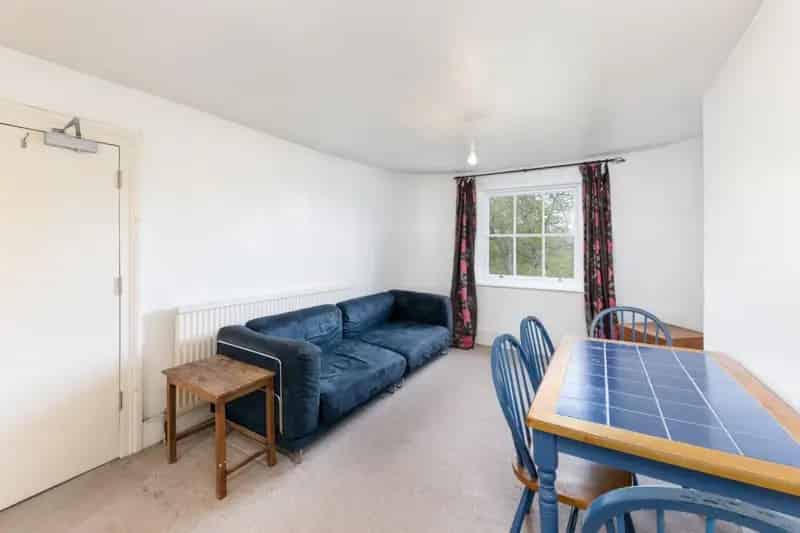 2 Bedroom Flat for Sale in Camberwell