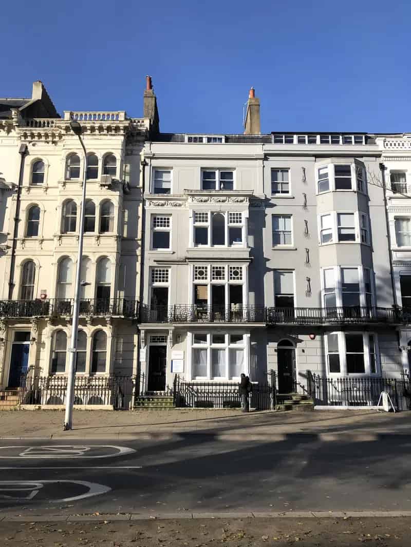 6 Marlborough Place Office Building 3366 SqFt Near Royal Pavilion